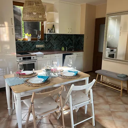 Csopak Strand Apartman Διαμέρισμα *